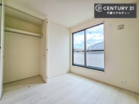 �Q�� ���[�͂̂���m���ł��B����������������L�X�Ǝg���ċC�������ǂ��ł��I
�L���C�Ȗ��邢�������ŉ߂����̂́A�X�ɂ̂�т�������ł��܂��ˁI