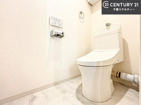 �g�C�� �������֍��ɂ��A�~��͕֍����g�����ł���̂ŗ₽���֍��ɍ��炸�ɍςފ������d�l�ł��I�V���v���ȃJ���[����Ƃ��Ă���̂ŁA������ꂪ���₷���ł��B