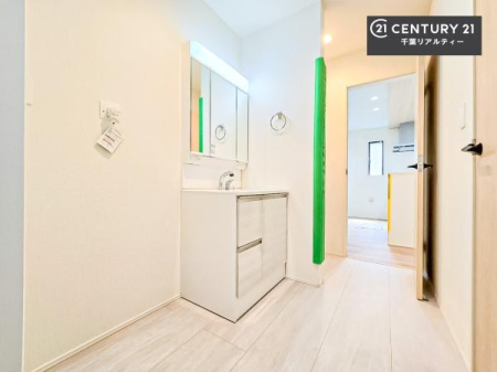 ���ʑ�E���ʏ� �g�Ȃ�𐮂�����ʏ��́A���������厖�ł��I������̐������̂��镵�͋C�����o�I�C�����悭���g�����������܂��B
