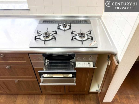 �L�b�`�� �R�����͎O������̂ł������̓����i�s���ł��܂��B
�������O�����t���ł��B�����X�y�[�X���L�X���Ă���׍�Ƃ����₷���I�g�����肪�ǂ��V�X�e���L�b�`���ł��I