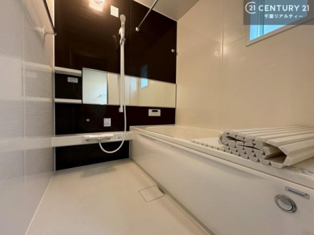 ���� �������������l�̕��͋C�̃o�X���[���́A�����o�Ă��ăo�X�^�C�����[���I
���d���撣���Ă��邲�J���ɂ��D�݂̍���̓����܂����āA�y����ł݂Ă͂������ł��傤���H