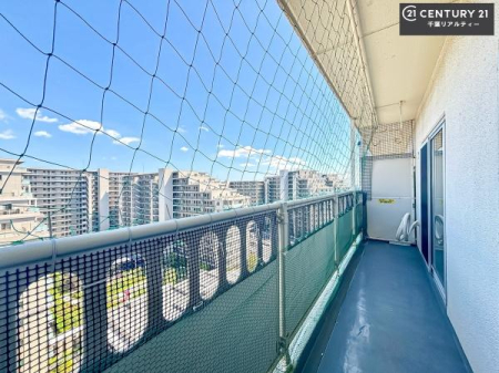 �o���R�j�[ �z������̗ǂ��o���R�j�[�ŁA�����󕨂��悭���������ł��ˁI
���V�C�̗ǂ����ɂ̓o���R�j�[�֏o�ă��t���b�V������̂��C�����悳�����ł��B
