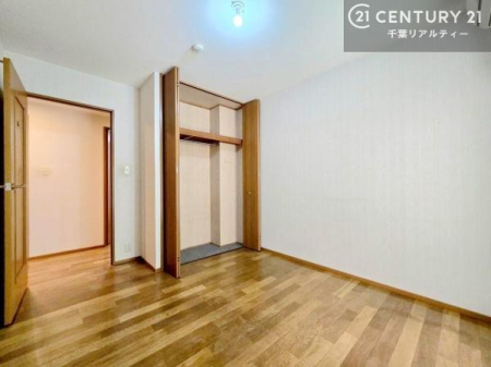 ���r���O�ȊO�̋��� ���[�X�y�[�X�����Ă��܂��I�������X�b�L�����ڂ��鎖���ł��܂��ˁB
�Ƌ��I�΂Ȃ��V���v���ȃf�U�C���ׁ̈A�Ƌ��I�΂����C�ɓ���̋�ԍ�肪�ł������ł��ˁB