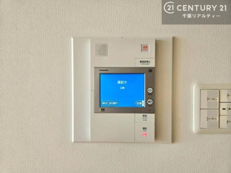 ���̑� TV���j�^�[�t�C���^�[�t�H���������B���K�҂̊���m�F���Ă���Ή��ł��邽�߁A�h�Ɩʂɂ��z�����ꂽ���S�̐ݔ��ł��B