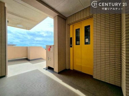 ���̑����p�� �G���x�[�^�[�����ŁA���X�̈ړ������K�B
�����̓��₨�ו��̑������ł��A�X���[�Y�ɂ��A��������܂��I