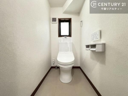 �g�C�� �������֍��ɂ��A�~��͕֍����g�����ł���̂ŗ₽���֍��ɍ��炸�ɍςފ������d�l�ł��I�V���v���ȃJ���[����Ƃ��Ă���̂ŁA������ꂪ���₷���ł��B