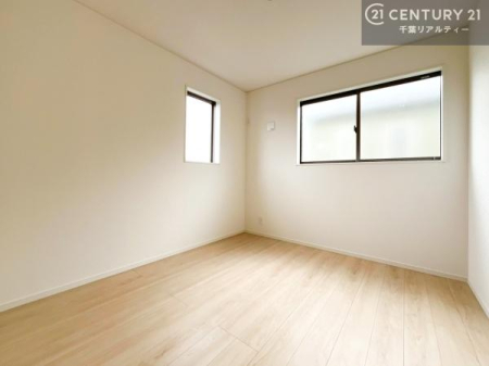 �m�� �V���v���Ƀf�U�C������Ă��邽�߁A�Ƌ��I�т܂���I
���C�ɓ���̉Ƌ��u���Ă��낰���Ԃ���邱�Ƃ��ł��܂��B�i�{�H��j
