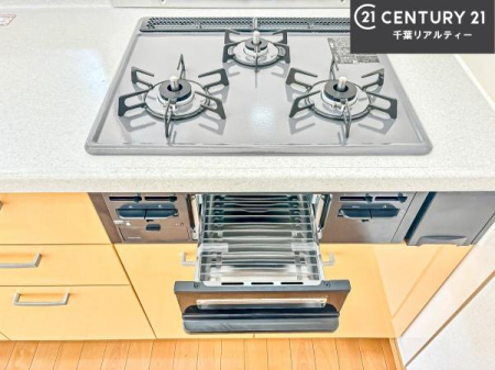�L�b�`�� �R�����͎O������̂ł������̓����i�s���ł��܂��B
�������O�����t���ł��B�����X�y�[�X���L�X���Ă���׍�Ƃ����₷���I�g�����肪�ǂ��V�X�e���L�b�`���ł��I