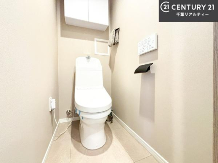 �g�C�� �������֍��ɂ��A�~��͕֍����g�����ł���̂ŗ₽���֍��ɍ��炸�ɍςފ������d�l�ł��I�V���v���ȃJ���[����Ƃ��Ă���̂ŁA������ꂪ���₷���ł��B