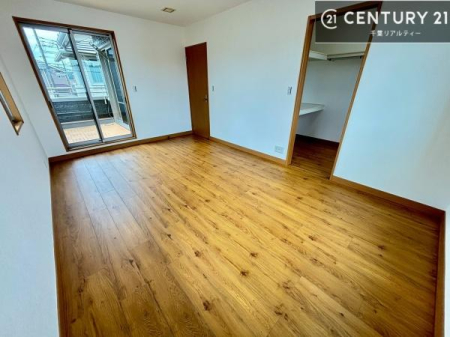 �m�� �V���v���Ƀf�U�C������Ă��邽�߁A�Ƌ��I�т܂���I
���C�ɓ���̉Ƌ��u���Ă��낰���Ԃ���邱�Ƃ��ł��܂��B