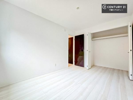 �q������ ���[�͂̂���m���ł��B����������������L�X�Ǝg���ċC�������ǂ��ł��I
�L���C�Ȗ��邢�������ŉ߂����̂́A�X�ɂ̂�т�������ł��܂��ˁI