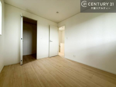 �q������ ���[�X�y�[�X�����Ă��܂��I�������X�b�L�����ڂ��鎖���ł��܂��ˁB
�Ƌ��I�΂Ȃ��V���v���ȃf�U�C���ׁ̈A�Ƌ��I�΂����C�ɓ���̋�ԍ�肪�ł������ł��ˁB