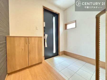 ���� �L�X�Ƃ������ւɂ̓V���[�Y�{�b�N�X�������B���Ƒ����̌C������������[�ł��A���ł��C�����悭���q�l���}�����܂��B