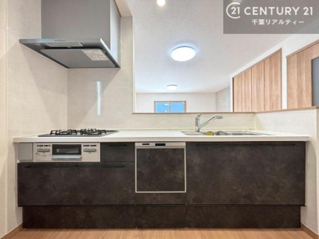 �L�b�`�� ���[�X�y�[�X���L�x�ŁA�����X�y�[�X���X�b�L���ƕЕt���Ђ�`�����p�ł��܂��I
���K�ɍ�Ƃ��ł��A�Ǝ��̌����A�b�v�I�����̗���������܂��I
