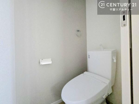 �g�C�� �������֍��ɂ��A�~��͕֍����g�����ł���̂ŗ₽���֍��ɍ��炸�ɍςފ������d�l�ł��I�V���v���ȃJ���[����Ƃ��Ă���̂ŁA������ꂪ���₷���ł��B
