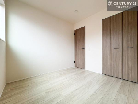 �q������ ���[�͂̂���m���ł��B����������������L�X�Ǝg���ċC�������ǂ��ł��I
�L���C�Ȗ��邢�������ŉ߂����̂́A�X�ɂ̂�т�������ł��܂��ˁI
