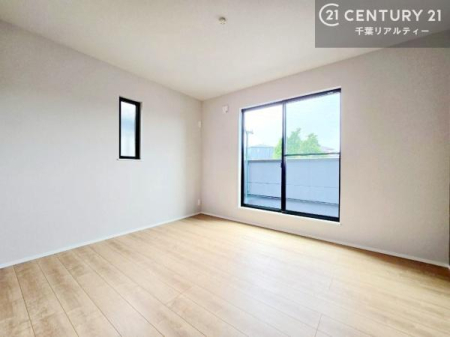 �m�� �o���R�j�[�ɖʂ��Ă���m���ł��B���邭�����肪����A���C����������ł��܂��I���N���āA�O�ɏo�Ĕw�L�т����[�ċz�����ǂ������}������邱�Ƃ��ł��܂��B