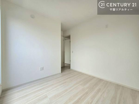 �m�� �V���v���Ƀf�U�C������Ă��邽�߁A�Ƌ��I�т܂���I
���C�ɓ���̉Ƌ��u���Ă��낰���Ԃ���邱�Ƃ��ł��܂��B
