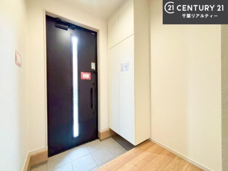 ���� �V���[�Y�{�b�N�X�t���Ȃ̂ŁA���ւ��Еt�����|�������₷���ł��I
�X�b�L���������ւŌ˂��J�����u�ԁA�������̂���S�n������Ԃ��o�}���Ă���܂��B