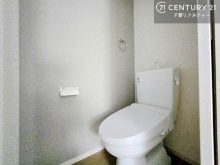 �g�C�� �������֍��ɂ��A�~��͕֍����g�����ł���̂ŗ₽���֍��ɍ��炸�ɍςފ������d�l�ł��I�V���v���ȃJ���[����Ƃ��Ă���̂ŁA������ꂪ���₷���ł��B