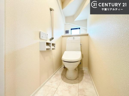 �g�C�� �������֍��ɂ��A�~��͕֍����g�����ł���̂ŗ₽���֍��ɍ��炸�ɍςފ������d�l�ł��I�V���v���ȃJ���[����Ƃ��Ă���̂ŁA������ꂪ���₷���ł��B