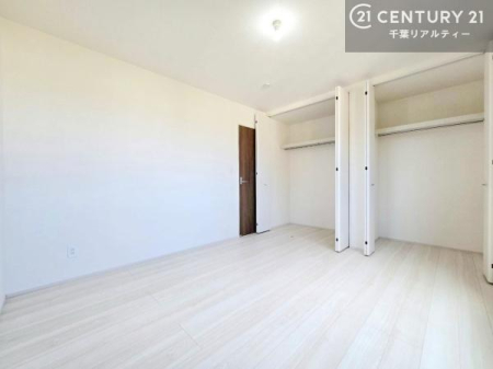�m�� �V���v���Ƀf�U�C������Ă��邽�߁A�Ƌ��I�т܂���I
���C�ɓ���̉Ƌ��u���Ă��낰���Ԃ���邱�Ƃ��ł��܂��B