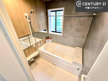 ���� �������������l�̕��͋C�̃o�X���[���́A�����o�Ă��ăo�X�^�C�����[���I
���d���撣���Ă��邲�J���ɂ��D�݂̍���̓����܂����āA�y����ł݂Ă͂������ł��傤���H
