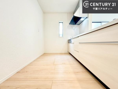 �L�b�`�� ���[�X�y�[�X���L�x�ŁA�����X�y�[�X���X�b�L���ƕЕt���Ђ�`�����p�ł��܂��I
���K�ɍ�Ƃ��ł��܂��I�����̗���������܂��I