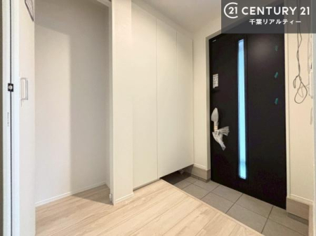 ���� ���֎��[���[�����Ă���̂ŁA���֎��肪�X�b�L���Еt�����q���ɌC�̒u����ɍ���܂���I
