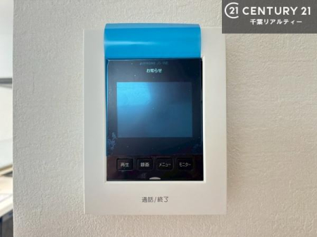 ���̑� TV���j�^�[�t�C���^�[�t�H���������B���K�҂̊���m�F���Ă���Ή��ł��邽�߁A�h�Ɩʂɂ��z�����ꂽ���S�̐ݔ��ł��B