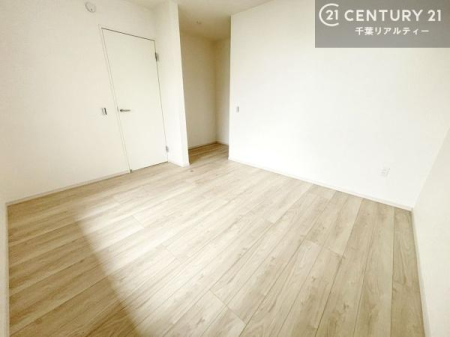 �m�� ���[�X�y�[�X�����Ă��܂��I�������X�b�L�����ڂ��鎖���ł��܂��ˁB
�Ƌ��I�΂Ȃ��V���v���ȃf�U�C���ׁ̈A�Ƌ��I�΂����C�ɓ���̋�ԍ�肪�ł������ł��ˁB