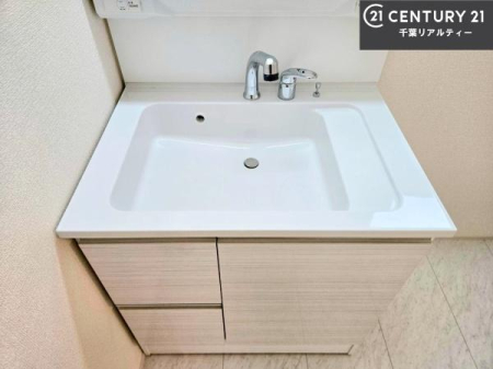 ���ʑ�E���ʏ� �[�����ʑ�{�E���́A�������˂ɂ����̂ł�����ꂪ�y�X�I���������ۂĂ܂��I
�L���C�Ȑ��ʏ��Ŏ��������̃��`�x�[�V�������オ��܂��ˁI