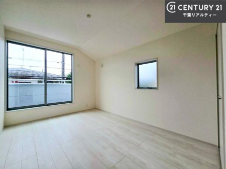 �m�� �o���R�j�[�ɖʂ��Ă���m���ł��B���邭�����肪����A���C����������ł��܂��I���N���āA�O�ɏo�Ĕw�L�т����[�ċz�����ǂ������}������邱�Ƃ��ł��܂��B