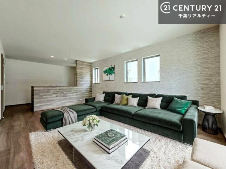 ���r���O ��؂ȉƑ����W�܂邩�炱��LDK�ɂ͂�����肽���B
�q�����������C�ɏ΂��Ȃ��瑖�����Ă���p�����������u�L���Ƃɂ��ėǂ������v�Ǝv���u�Ԃł��B