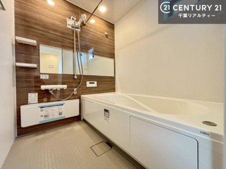���� 1���̔�����������Ɩ����Ă���闁���ł��B
�������̑f�G�ȃ����N�[�[�V�����ꏊ�ł��I