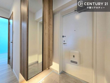 ���� �~���[�t���V���[�Y�{�b�N�X�t���Ȃ̂ŁA���ւ��Еt�����|�������₷���ł��I
�X�b�L���������ւŌ˂��J�����u�ԁA�������̂���S�n������Ԃ��o�}���Ă���܂��B