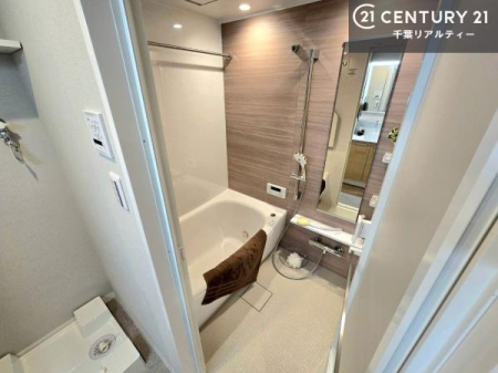 ���� �L�X�o�X�ň���̔������t���b�V���B�����L�΂���̂ŁA�����ɂ��������ƐZ����܂��ˁI�����̃o�X�^�C�����y���݂ɂȂ�܂��B