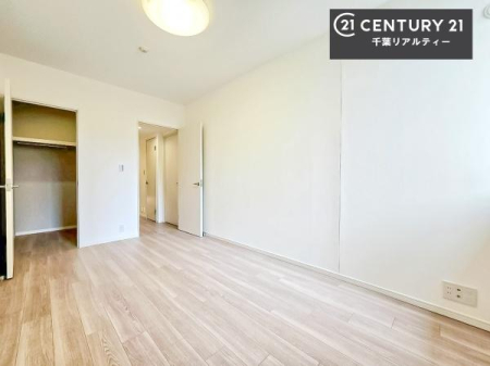 �q������ ���[�X�y�[�X�����Ă��܂��I�������X�b�L�����ڂ��鎖���ł��܂��ˁB
�Ƌ��I�΂Ȃ��V���v���ȃf�U�C���ׁ̈A�Ƌ��I�΂����C�ɓ���̋�ԍ�肪�ł������ł��ˁB