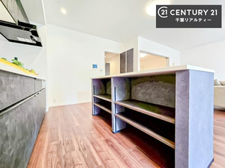 �L�b�`�� ���[�X�y�[�X���L�x�ŁA�����X�y�[�X���X�b�L���ƕЕt���Ђ�`�����p�ł��܂��I
���K�ɍ�Ƃ��ł��A�Ǝ��̌����A�b�v�I�����̗���������܂��I