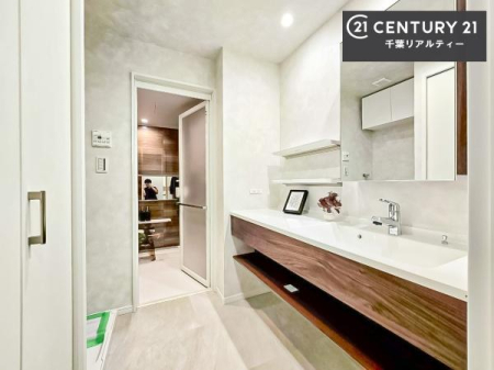 ���ʑ�E���ʏ� �g�Ȃ�𐮂�����ʏ��́A���������厖�ł��I������̐������̂��镵�͋C�����o�I�C�����悭���g�����������܂��B