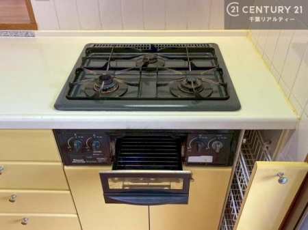 �L�b�`�� �R�����͎O������̂ł������̓����i�s���ł��܂��B
�������O�����t���ł��B�����X�y�[�X���L�X���Ă���׍�Ƃ����₷���I�g�����肪�ǂ��V�X�e���L�b�`���ł��I