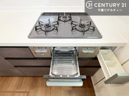 �L�b�`�� �R�����͎O������̂ł������̓����i�s���ł��܂��B
�������O�����t���ł��B�����X�y�[�X���L�X���Ă���׍�Ƃ����₷���I�g�����肪�ǂ��V�X�e���L�b�`���ł��I