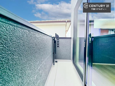 �o���R�j�[ �z������̗ǂ��o���R�j�[�ŁA�����󕨂��悭���������ł��ˁI
���V�C�̗ǂ����ɂ̓o���R�j�[�֏o�ă��t���b�V������̂��C�����悳�����ł��B