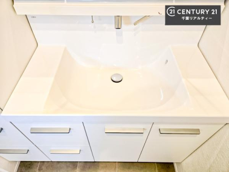 ���ʑ�E���ʏ� �[�����ʑ�{�E���́A�������˂ɂ����̂ł�����ꂪ�y�X�I���������ۂĂ܂��I
�L���C�Ȑ��ʏ��Ŏ��������̃��`�x�[�V�������オ��܂��ˁI
