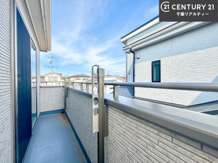 �o���R�j�[ �z������̗ǂ��o���R�j�[�ŁA�����󕨂��悭���������ł��ˁI
���V�C�̗ǂ����ɂ̓o���R�j�[�֏o�ă��t���b�V������̂��C�����悳�����ł��B