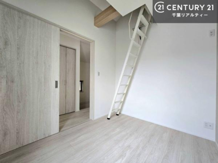 ���r���O�ȊO�̋��� ���[���������肠��̂ŉƋ�̔z�u�����₷���A���C�t�X�^�C���ɍ��킹����������肪�\�ł��B