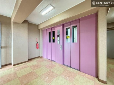 ���̑����p�� �G���x�[�^�[�����ŁA���X�̈ړ������K�B
�����̓��₨�ו��̑������ł��A�X���[�Y�ɂ��A��������܂��I