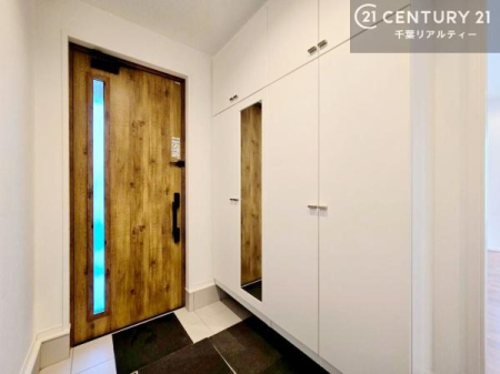 ���� �~���[�t���V���[�Y�{�b�N�X�t���Ȃ̂ŁA���ւ��Еt�����|�������₷���ł��I
�X�b�L���������ւŌ˂��J�����u�ԁA�������̂���S�n������Ԃ��o�}���Ă���܂��B