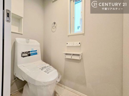 �g�C�� �������֍��ɂ��A�~��͕֍����g�����ł���̂ŗ₽���֍��ɍ��炸�ɍςފ������d�l�ł��I�V���v���ȃJ���[����Ƃ��Ă���̂ŁA������ꂪ���₷���ł��B