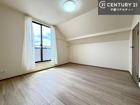 �Q�� �o���R�j�[�ɖʂ��Ă���m���ł��B���邭�����肪����A���C����������ł��܂��I���N���āA�O�ɏo�Ĕw�L�т����[�ċz�����ǂ������}������邱�Ƃ��ł��܂��B